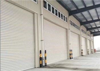 Stalowe wiatroszczelne drzwi toczne